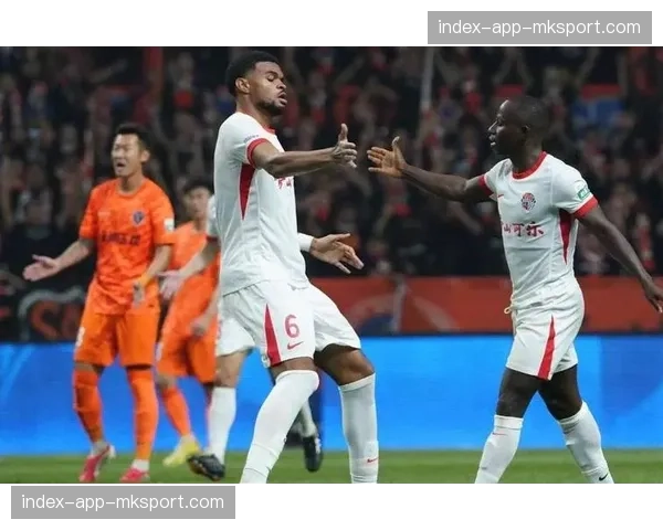 河南队、浙江队、青岛西海岸4月未取胜，陷入低迷期